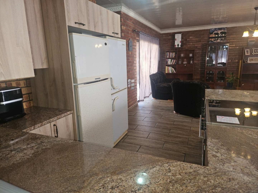 4 Bedroom Property for Sale in Hillcrest Northern Cape